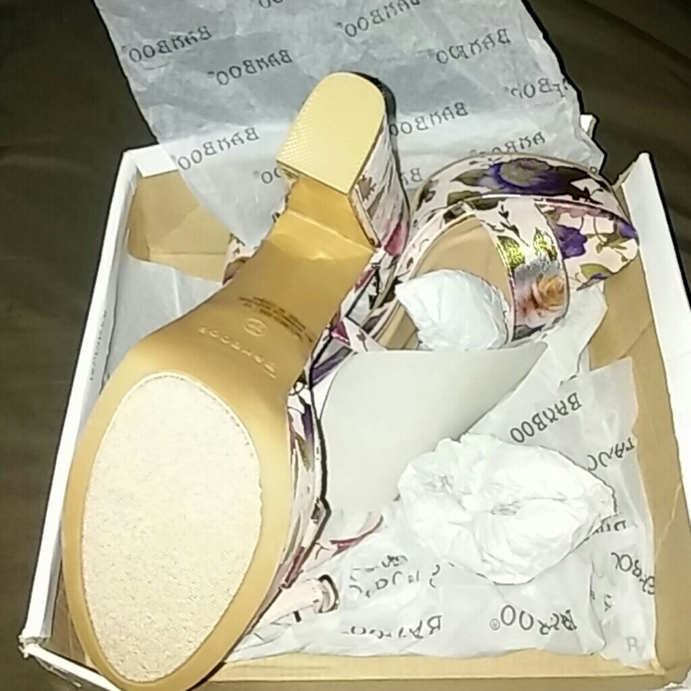Shoes - Picture 3 of 3
